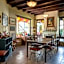 Hotel Ocho Barrios