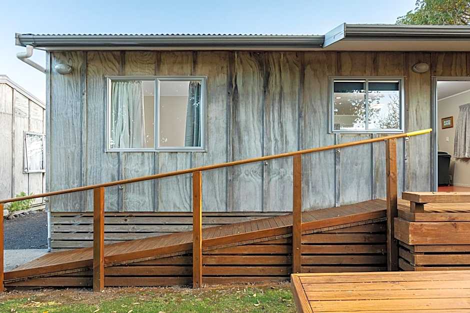 Athenree Hot Springs & Holiday Park