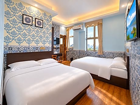 Quadruple Double-Double Room