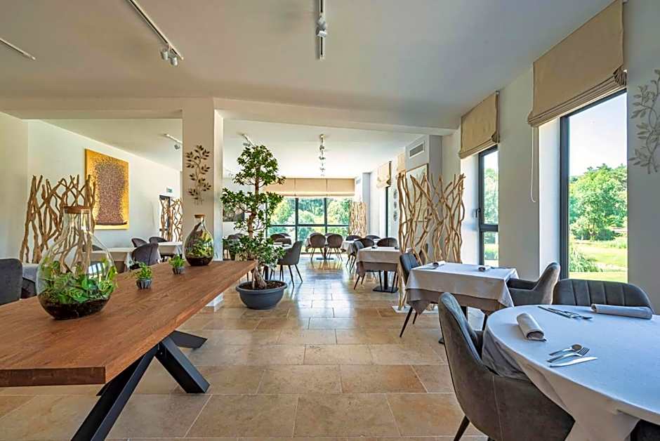 Domaine Ribiera, Hotel 5 Etoiles, SPA & Golf - Forcalquier