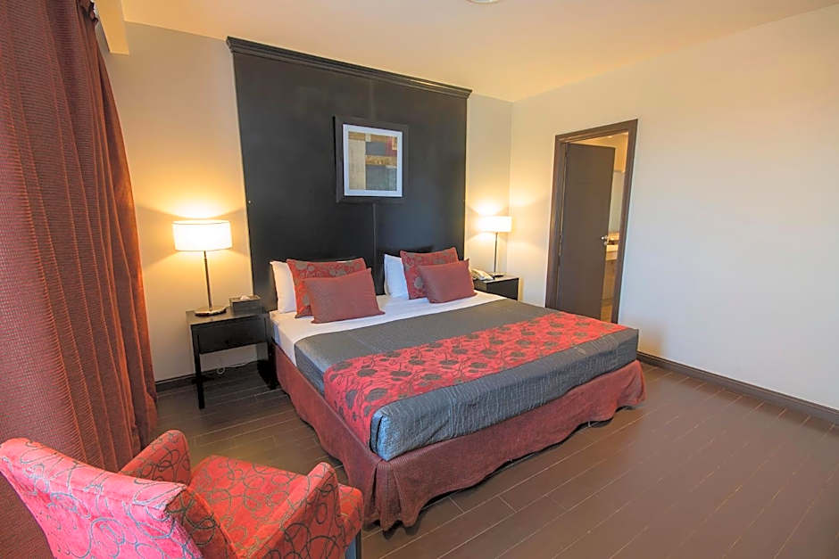 Grand Crucero Hotel