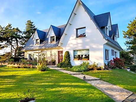 Chambres d'Hôtes "Les Pins"