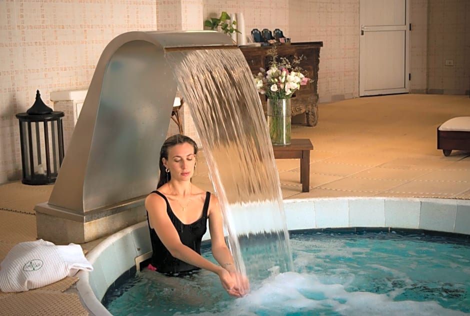 Carilo Village Apart Hotel & Spa