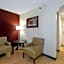 Red Roof PLUS & Suites Opelika