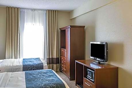 Double Suite with Two Double Beds - Non-Smoking