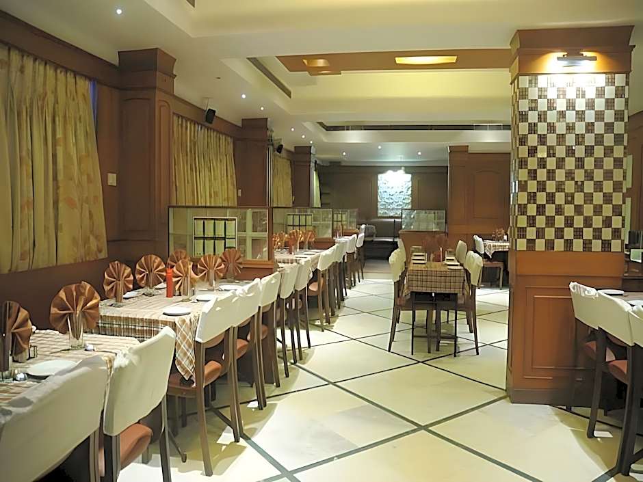 Hotel Maurya Residency