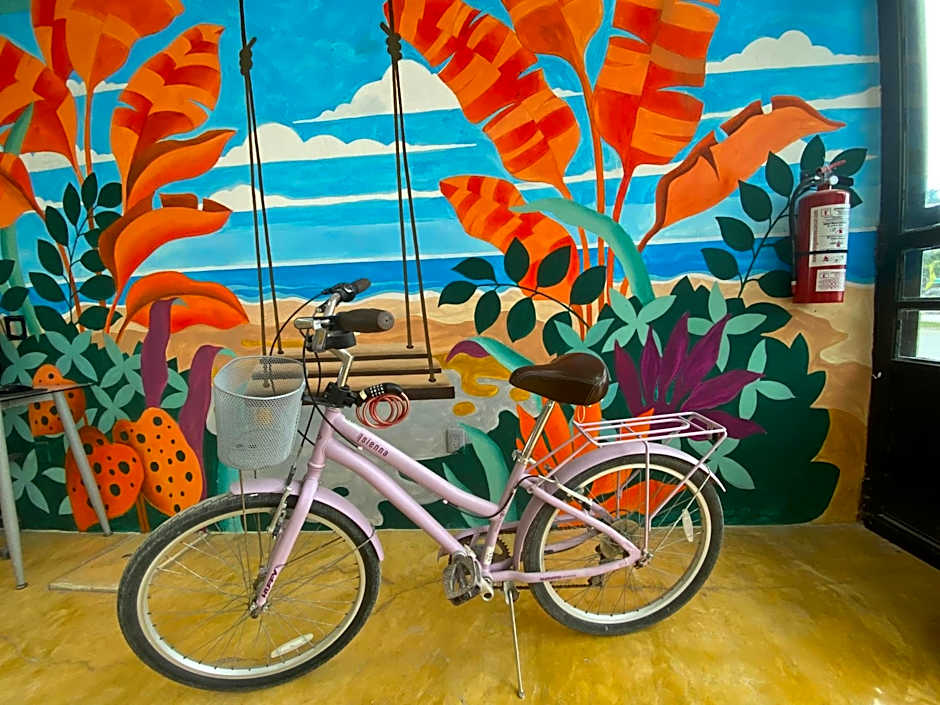 Puerto Morelos Hotel Las Palmas - Near the beach