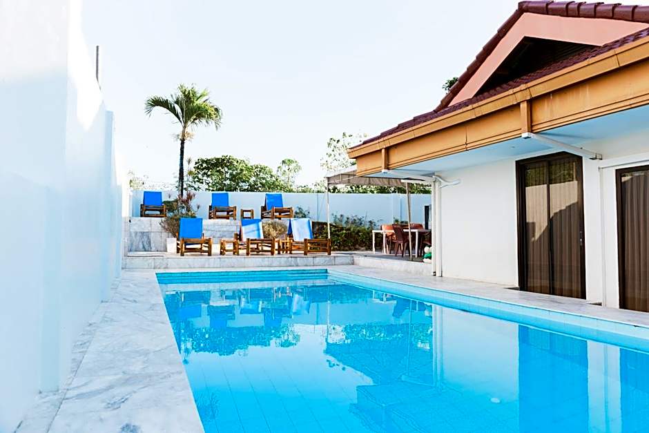Seaview Hills Luxury Apartments & Rooms
