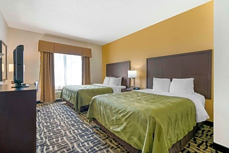 Suite 2 Queen Beds