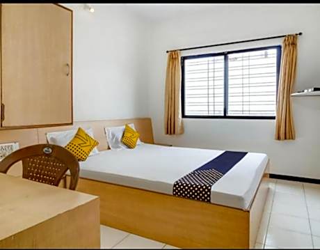 Deluxe Double Ac Room