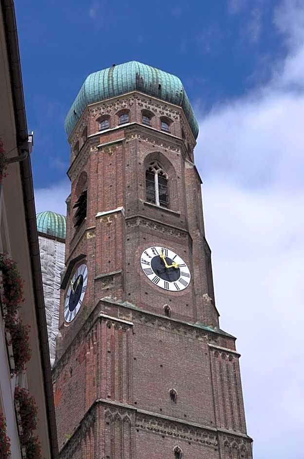 Super 8 Munich City West