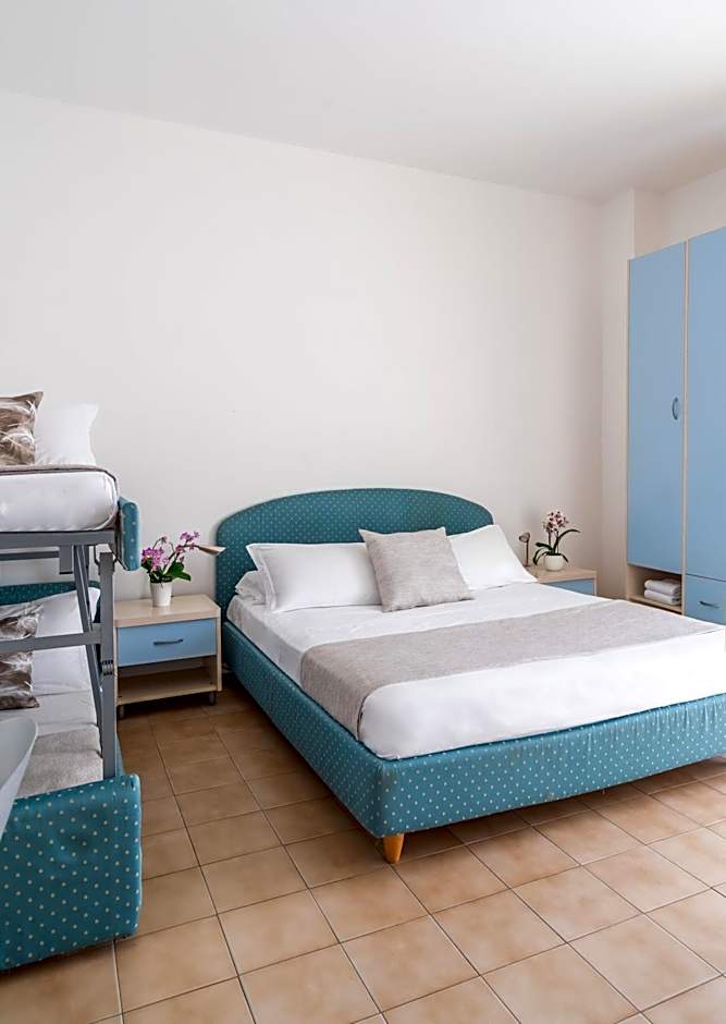 Hotel Embassy