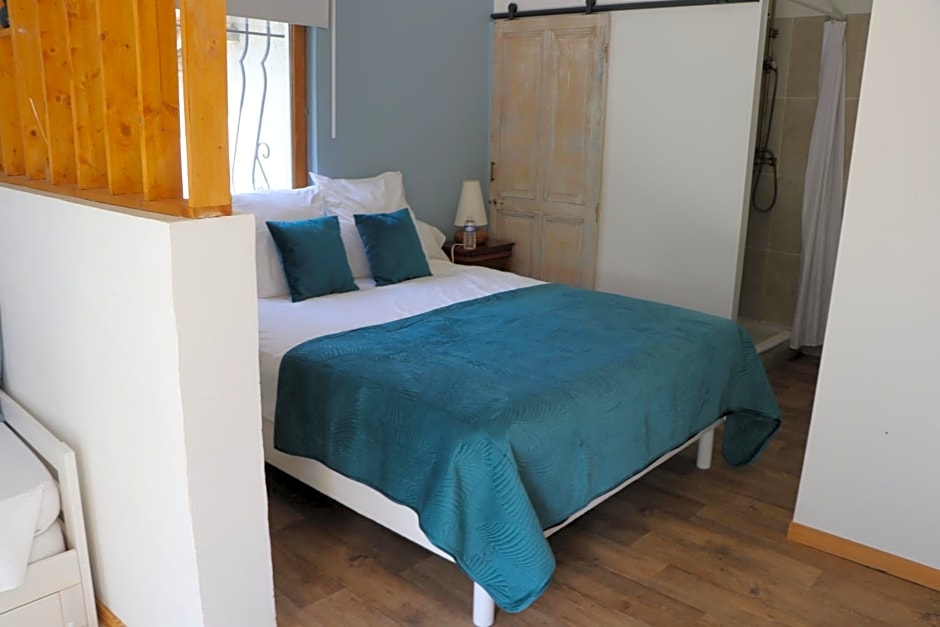 Le Mas des Cerisiers JACUZZI et SAUNA inclus pour tous les logements