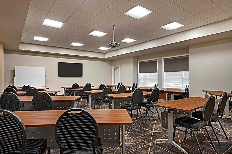 Park Inn by Radisson, Kelowna
