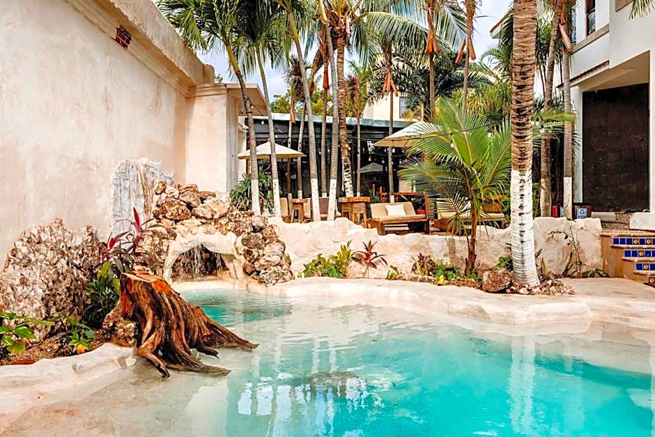 Enigmatic Hotel Experience