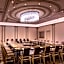 Sheraton Commander Hotel