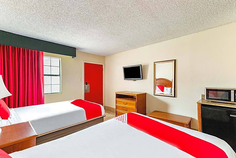 OYO Hotel San Antonio Lackland near Seaworld