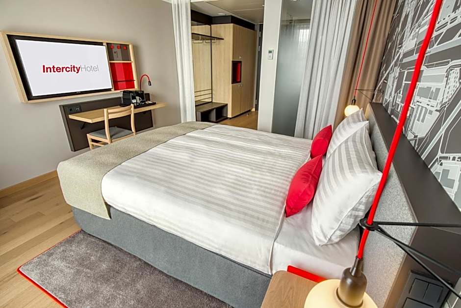 IntercityHotel Amsterdam Airport