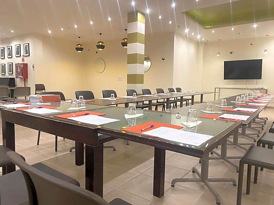 La Aldea Suites