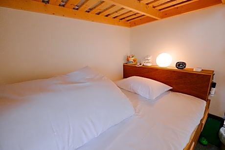 Mixed Dormitory Room