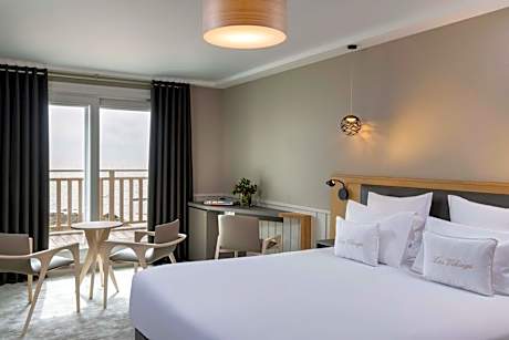 Superior Double Room with Balcony and Sea View