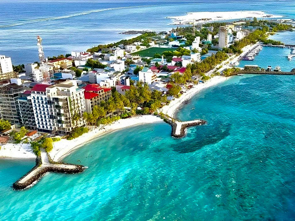 Kaani Beach Hotel at Maafushi
