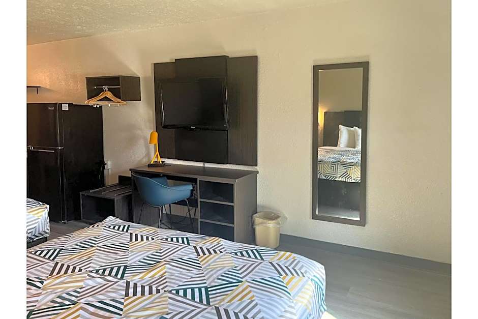 Studio 6 Lake Jackson, TX