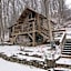 Moore House Inn & Cabins