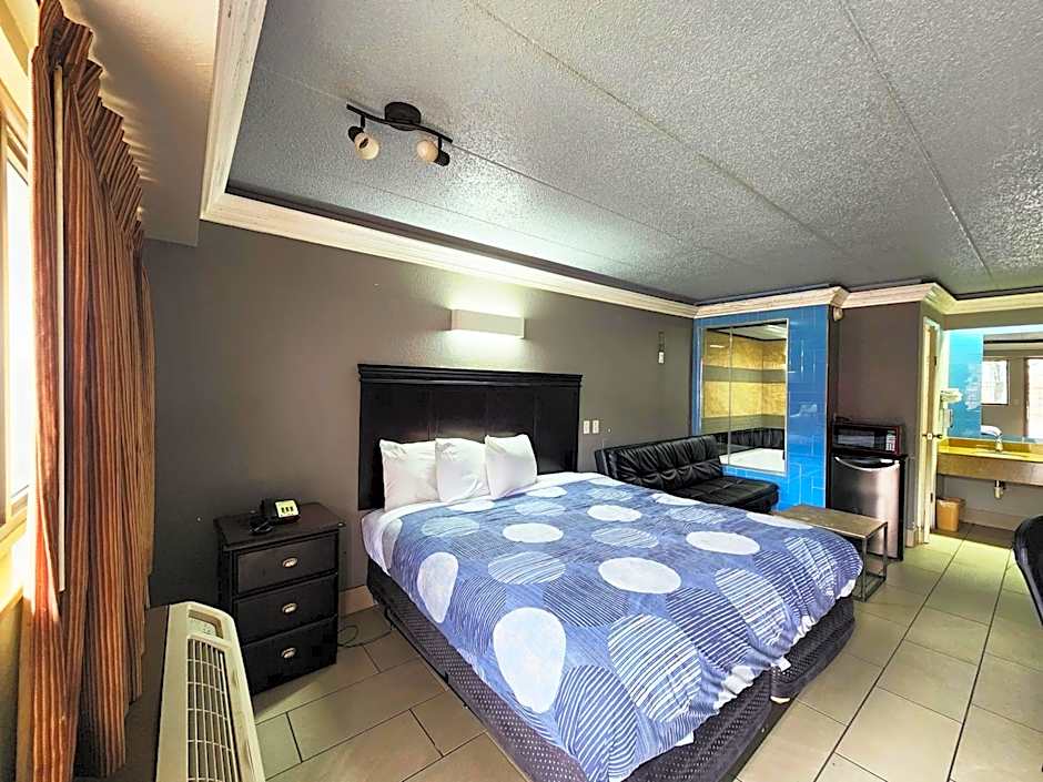 Americas Best Value Inn & Suites Little Rock at Scott Hamilton D