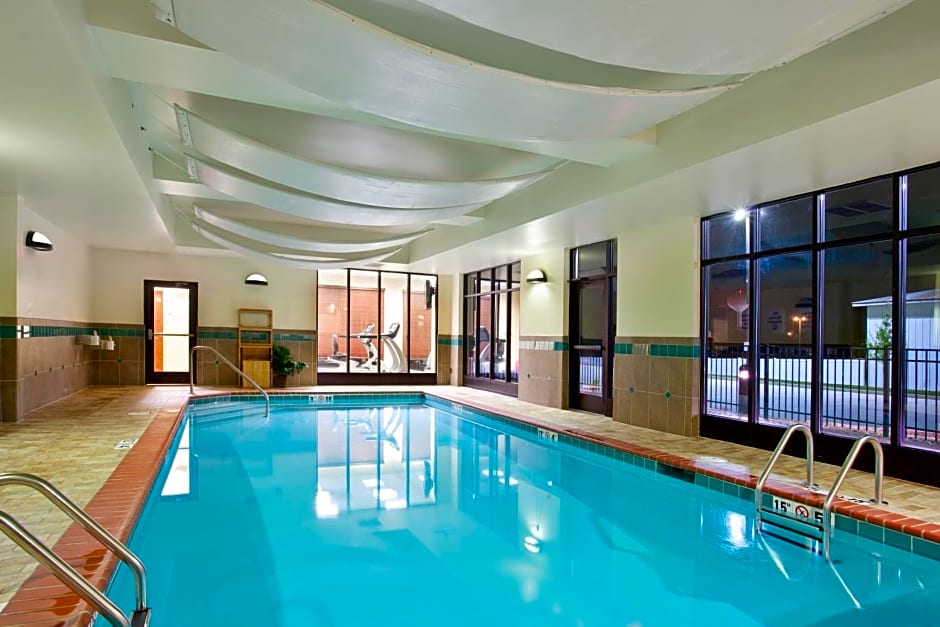 Holiday Inn Saint Louis-Fairview Heights, an IHG Hotel