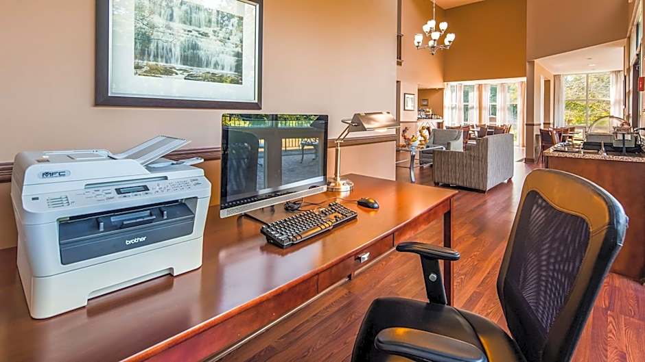 Best Western Plus The Inn & Suites At The Falls