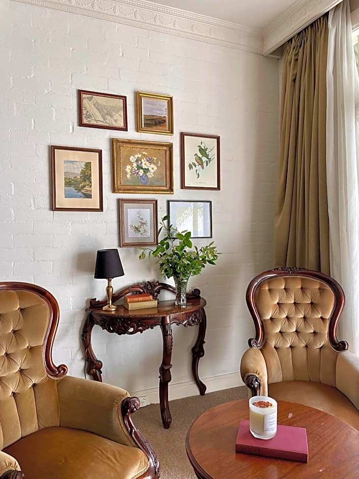 Victoria House Motor Inn