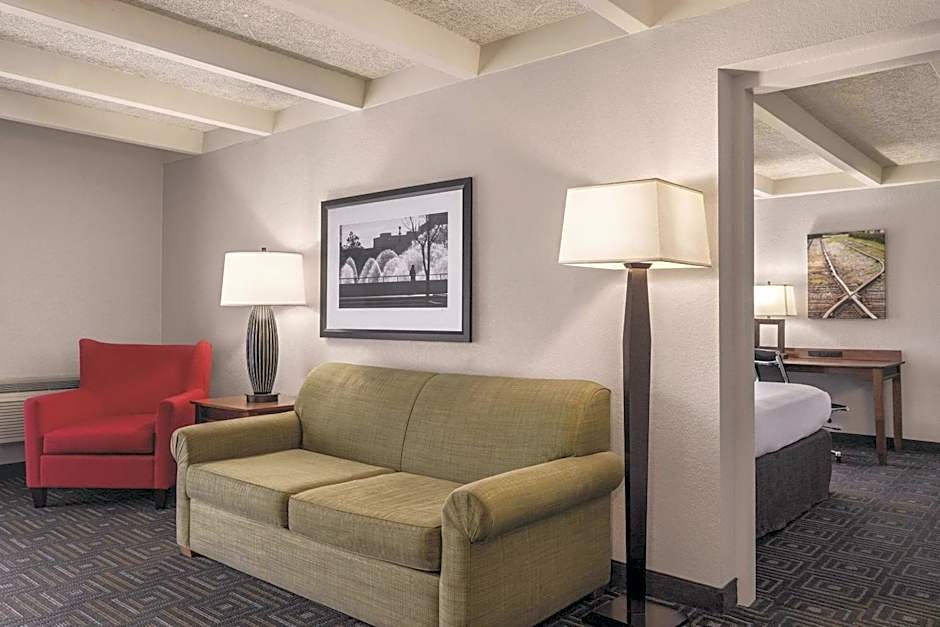 Country Inn & Suites by Radisson, Woodbury, MN