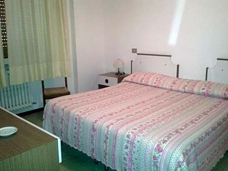 Double or Twin Room with Sea View