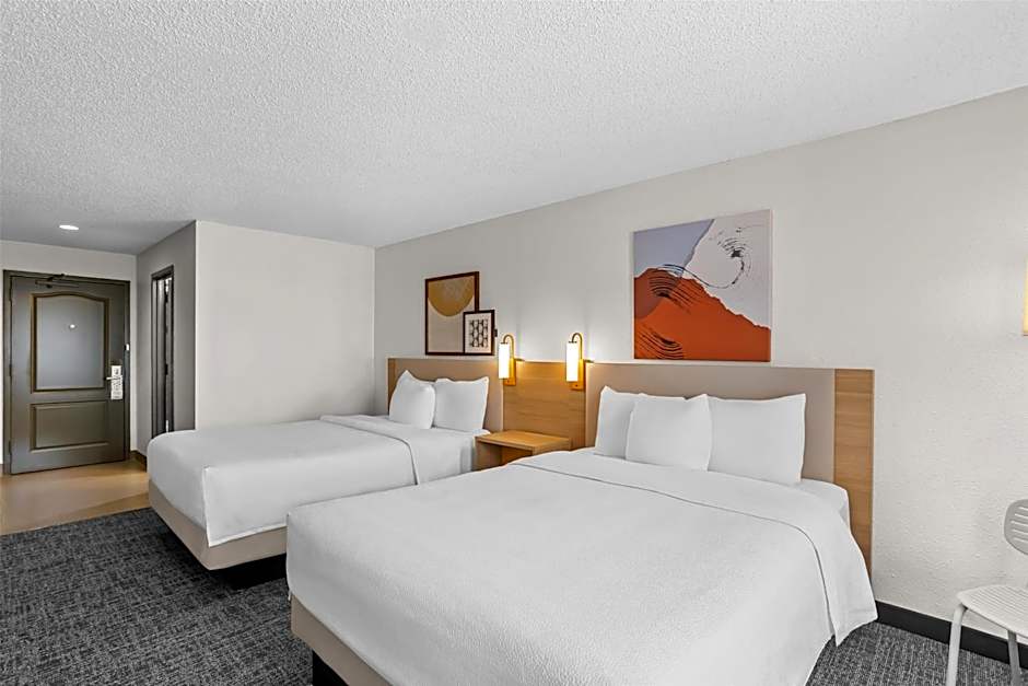 Spark by Hilton Des Plaines Chicago O'Hare