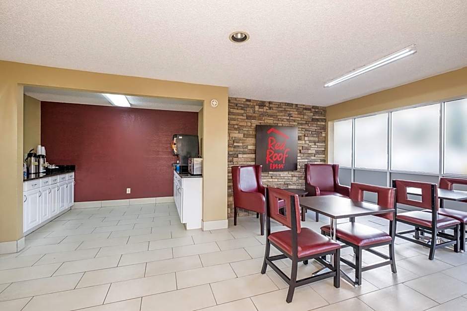 Red Roof Inn Acworth - Emerson / LakePoint South