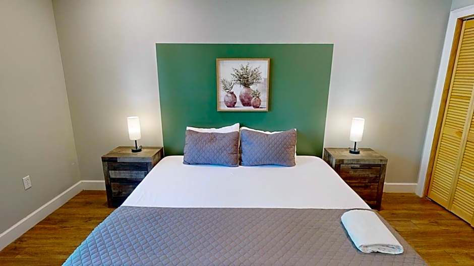 Viewpoint Condominiums