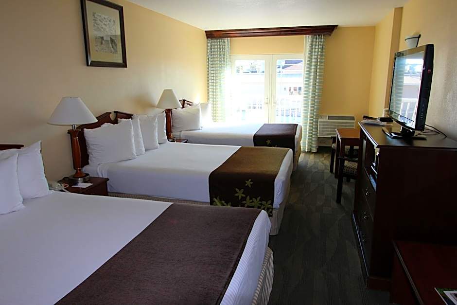 Gold Leaf Hotel of Dewey