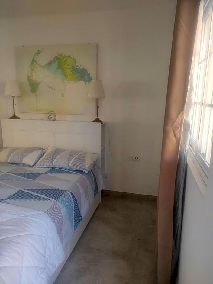 Alba 2 apartamento y Alba 3 habitación con baño