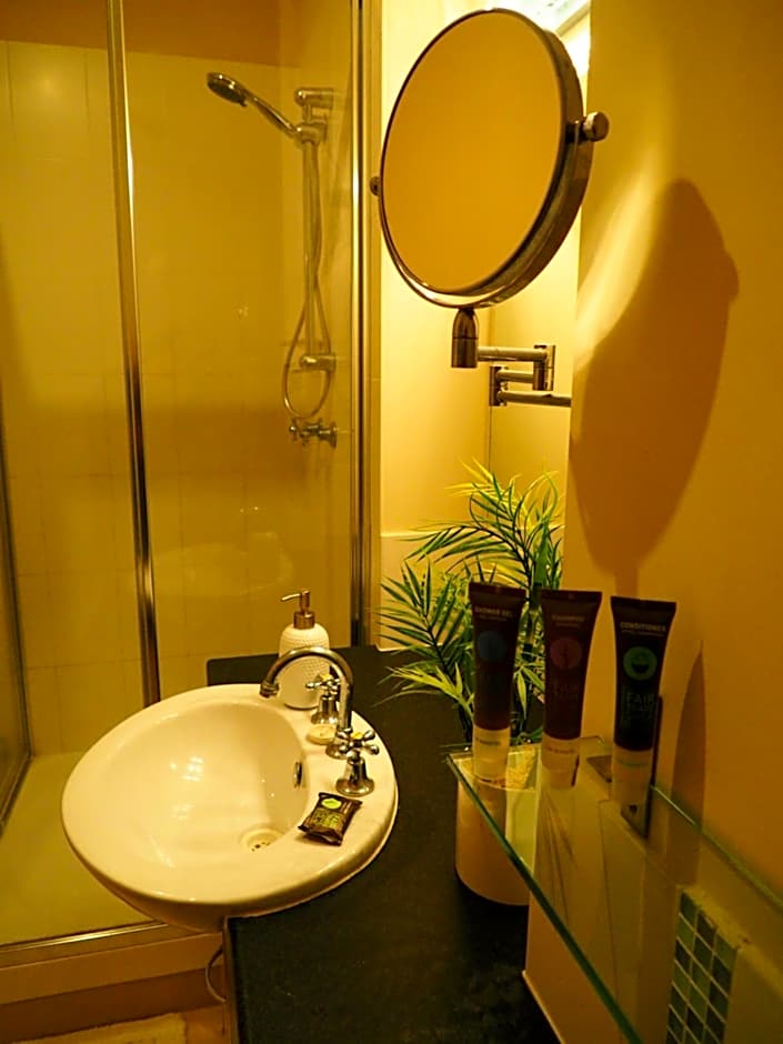 Accommodation on Westlake Mount Ommaney