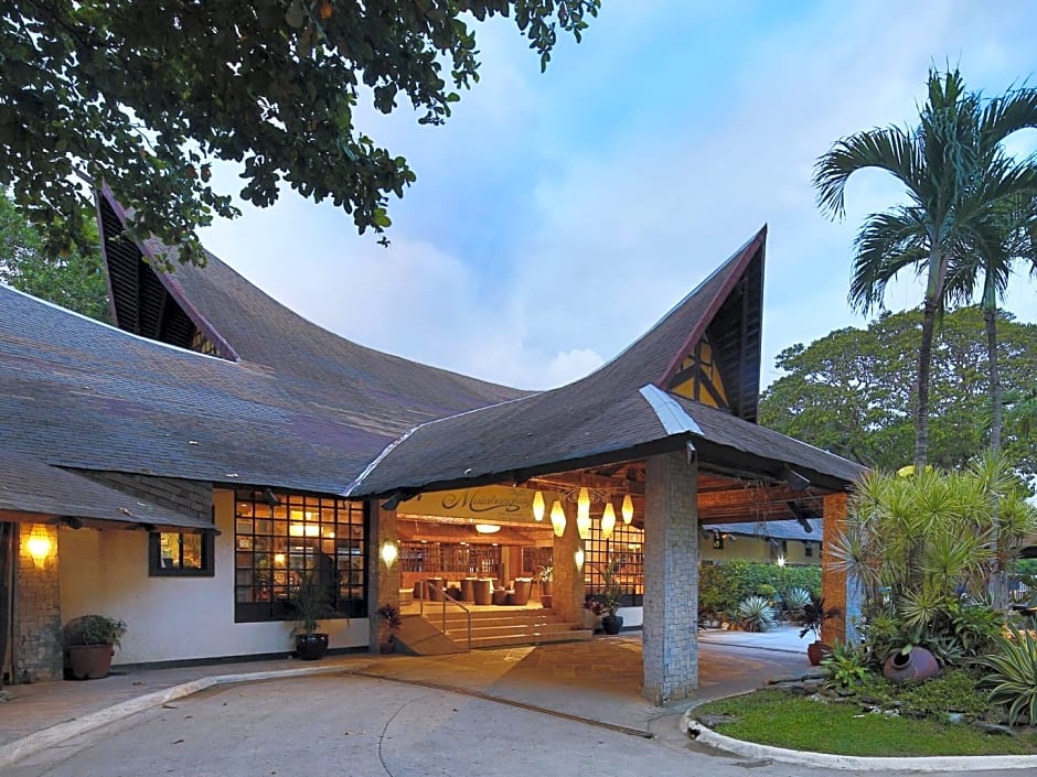 Matabungkay Beach Hotel