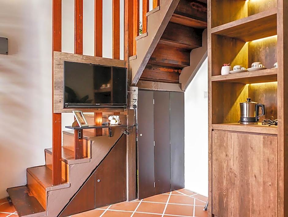 Carnarvon Antique Loft