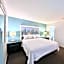 Bluebird Day Inn & Suites