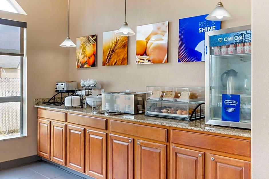 Comfort Inn & Suites Chesapeake