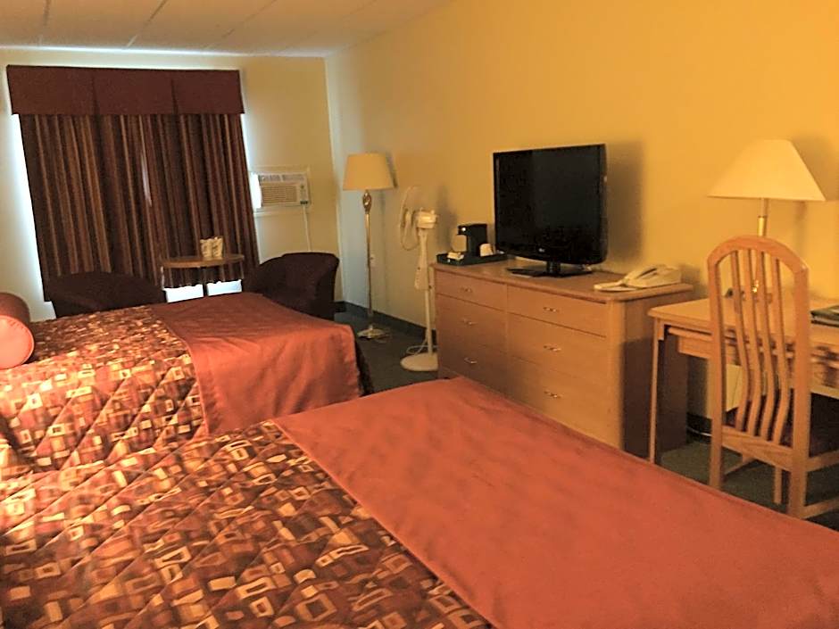 Shallow Bay Motel & Cabins Conference Centre