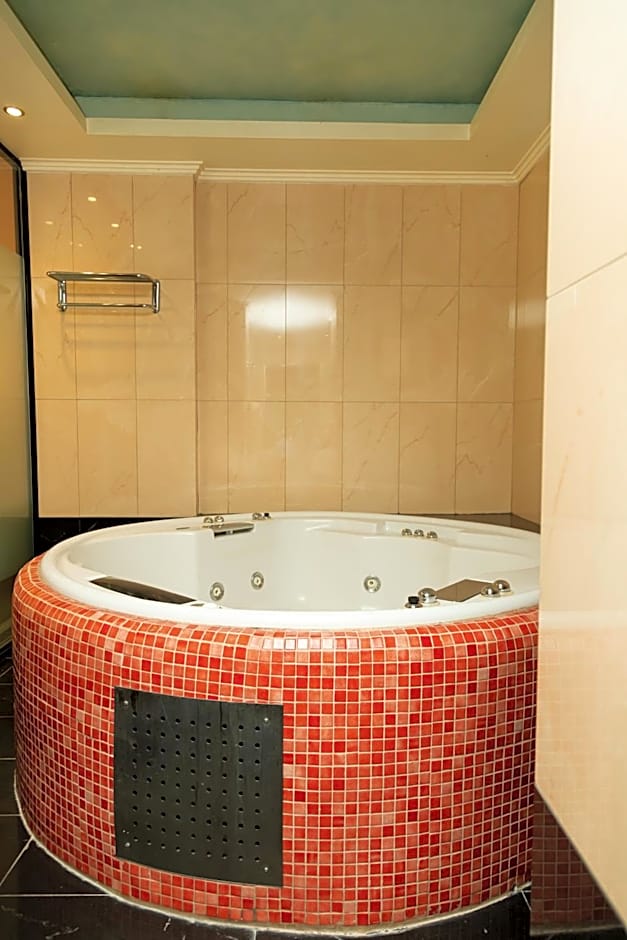 Anastazia Luxury Suites & Spa