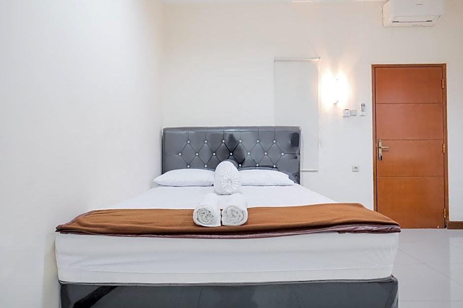 wisma delapan Mitra RedDoorz