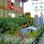 Royal Pagoda Motel