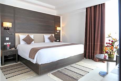 Superior Room with City View