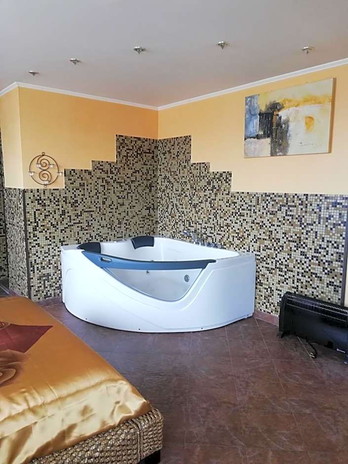 Хотелски Комплекс Родина